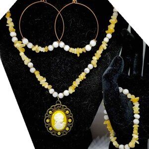 Aragonite & White Jade Set